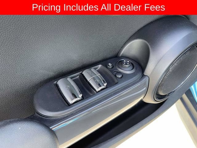 Used 2016 MINI Cooper Convertible FWD image 18