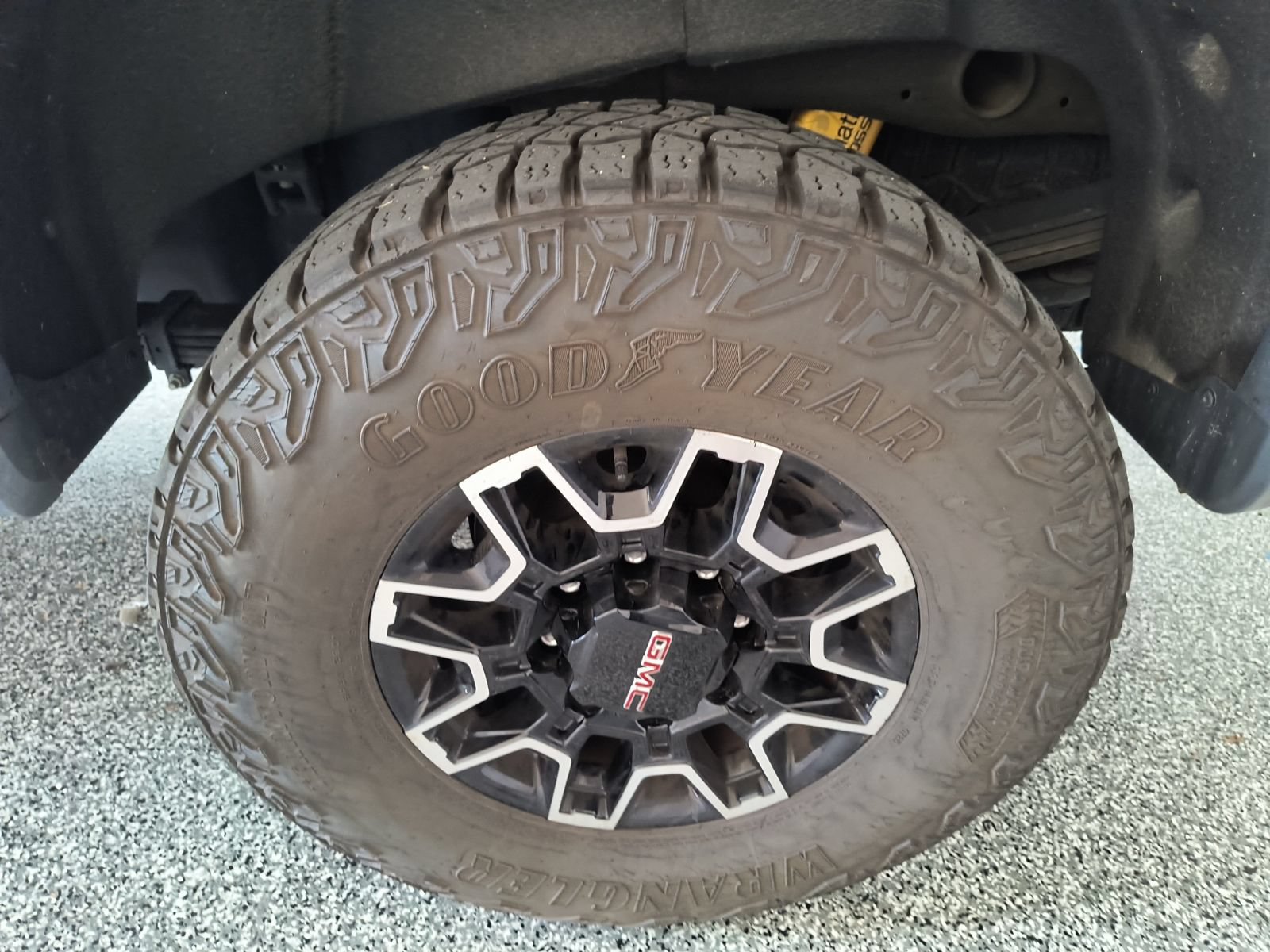 Used 2024 GMC Sierra 2500 AT4X AWD/4WD image 38