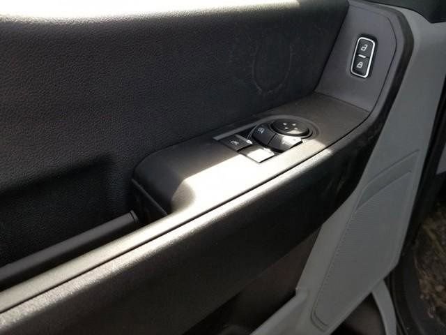 New 2025 Ford F550 4x4 Regular Cab Super Duty image 19