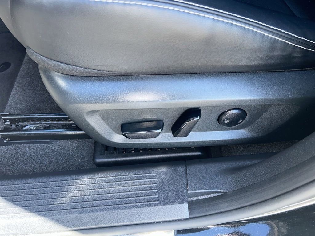 Certified 2023 Nissan Rogue SL w/ SL Premium Package image 11