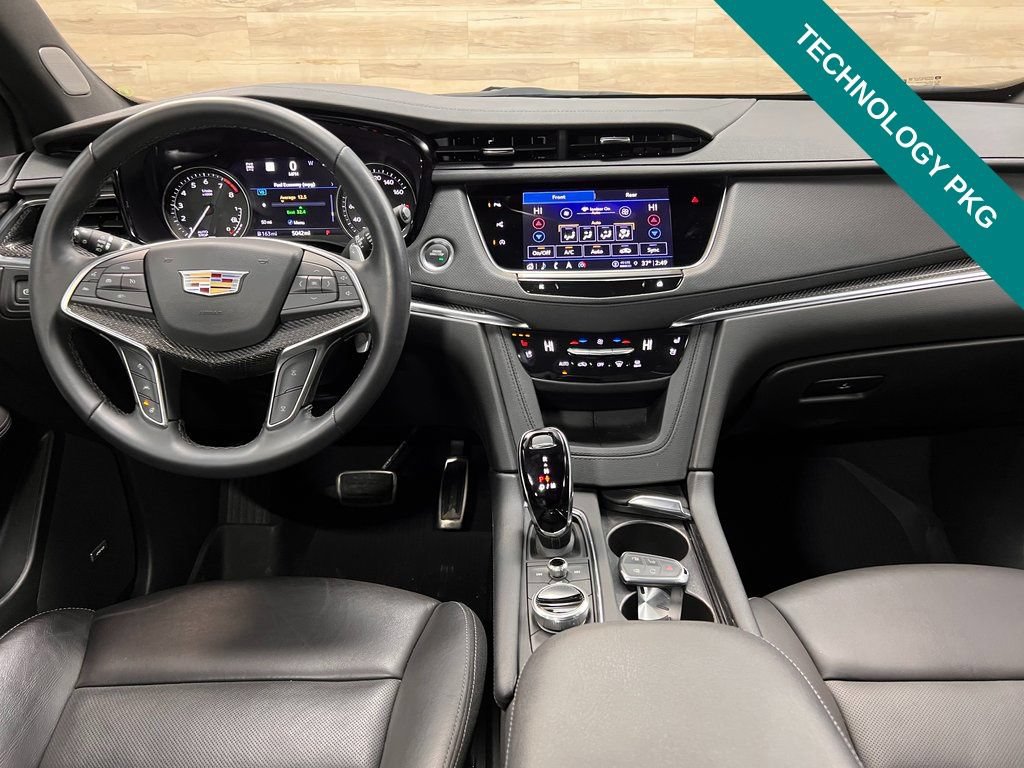 Used 2025 Cadillac XT5 Sportv w/ Technology Package AWD/4WD image 2