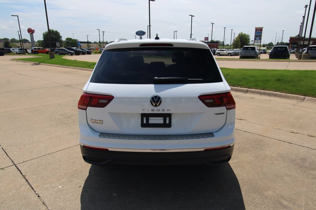 Used 2024 Volkswagen Tiguan Wolfsburg Edition AWD/4WD image 15
