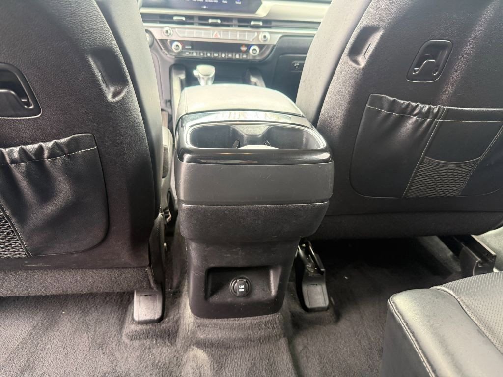 Used 2025 Kia Telluride LX image 19