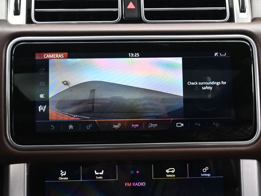 Used 2019 Land Rover Range Rover LWB SV Autobiography image 34