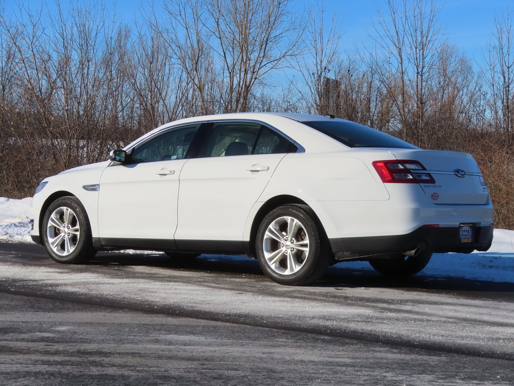 Used 2013 Ford Taurus SEL image 26