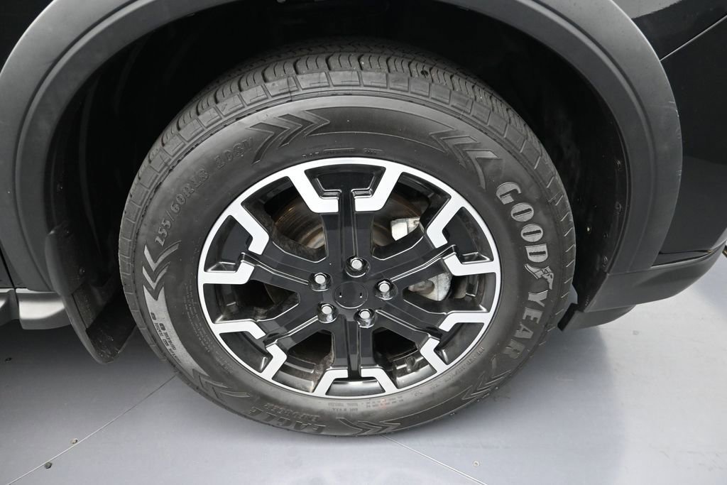 Used 2020 Nissan Pathfinder SV w/ Rock Creek Edition FWD image 9