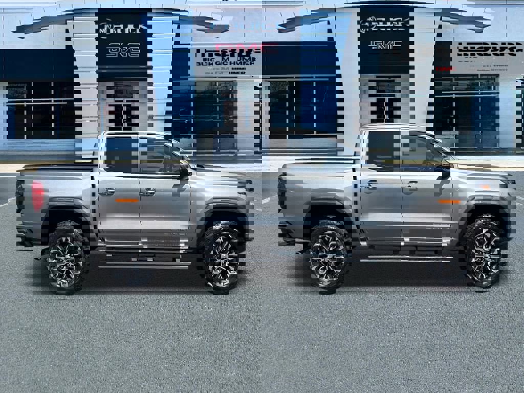New 2026 GMC Canyon Denali image 8