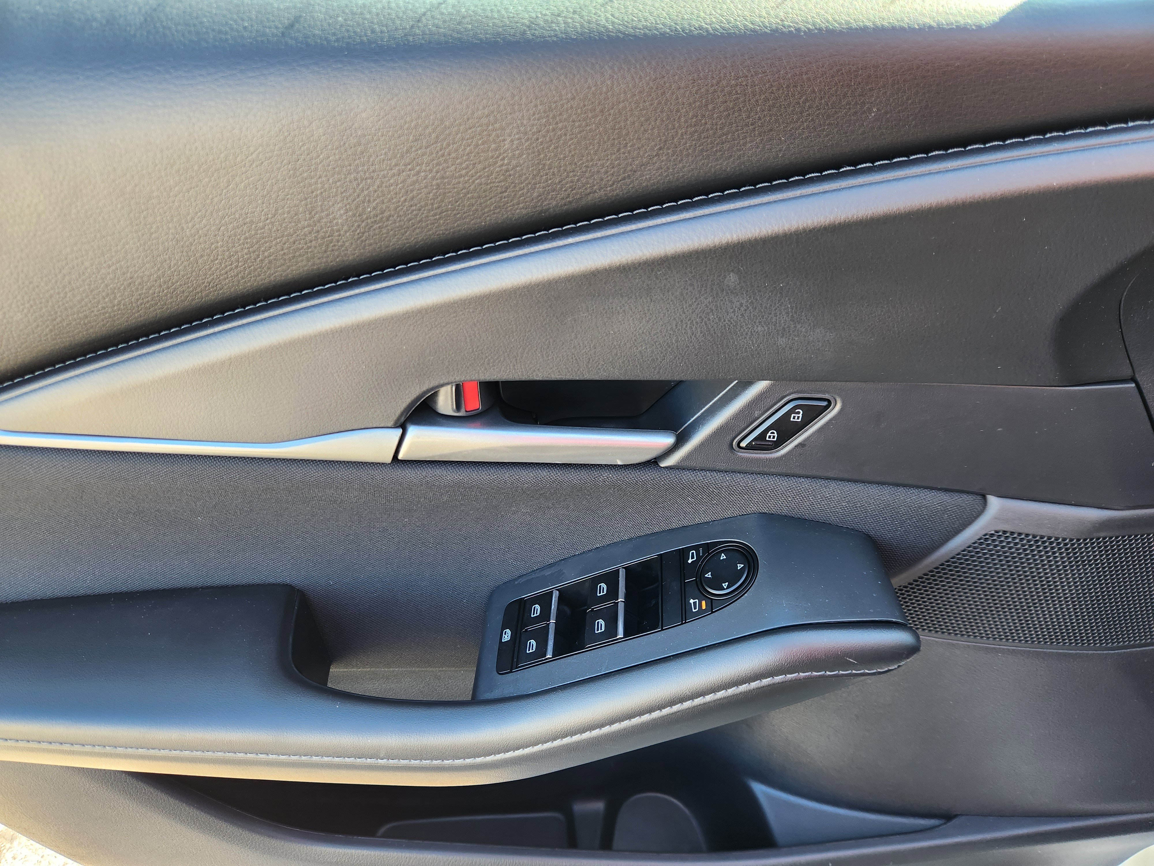 Certified 2023 MAZDA CX-30 AWD 2.5 S image 16