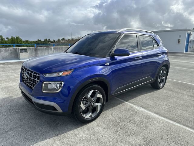 Used 2023 Hyundai Venue SEL FWD image 21