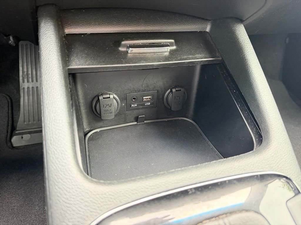 Used 2018 Kia Forte S FWD image 22