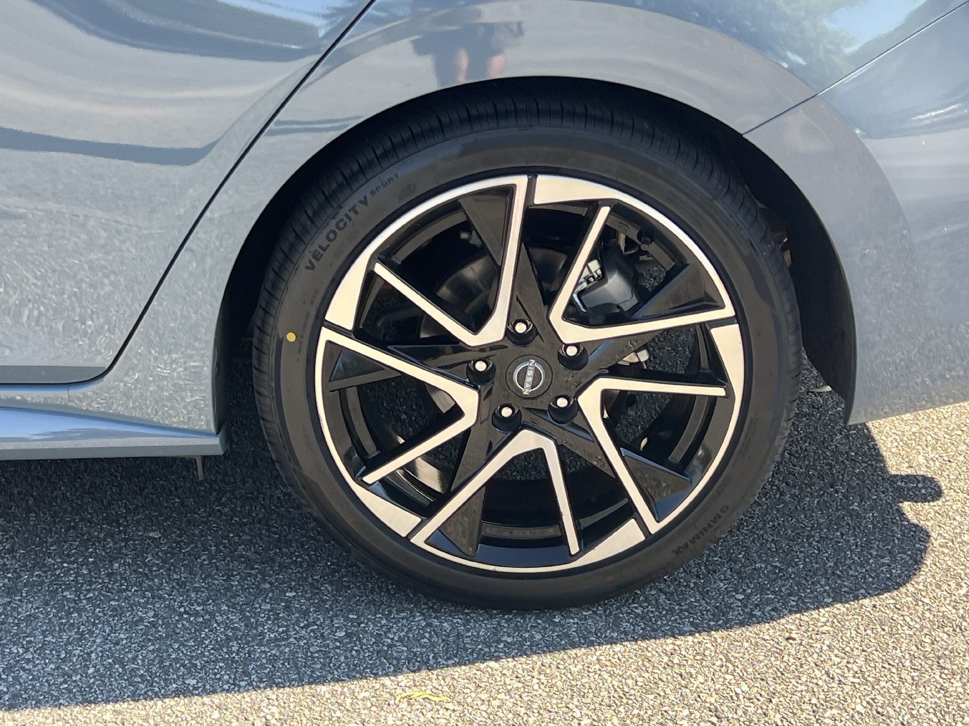 Certified 2024 Nissan Sentra SR w/ SR Premium Package FWD image 34