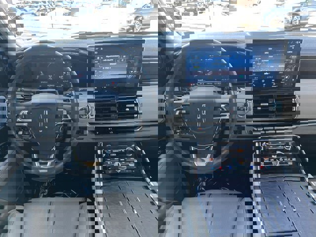 Used 2023 Lincoln Navigator L Reserve image 18