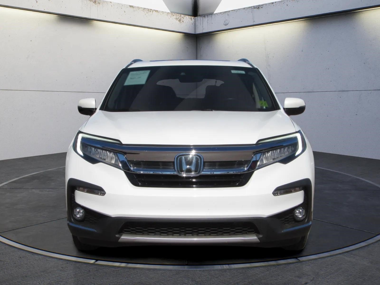 Used 2021 Honda Pilot Touring image 3