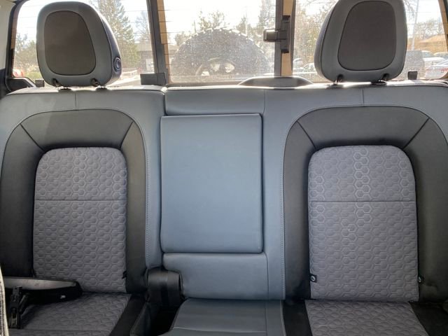 Used 2017 Chevrolet Colorado Z71 w/ Z71 Midnight Edition image 11