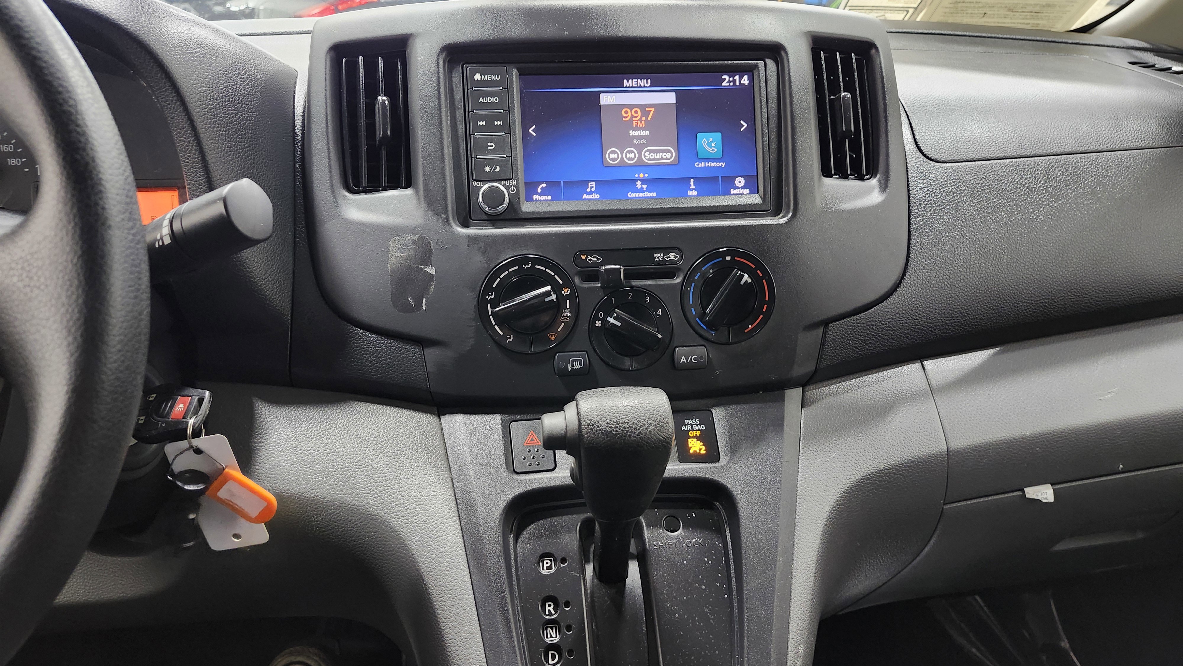 Used 2020 Nissan NV200 SV image 29