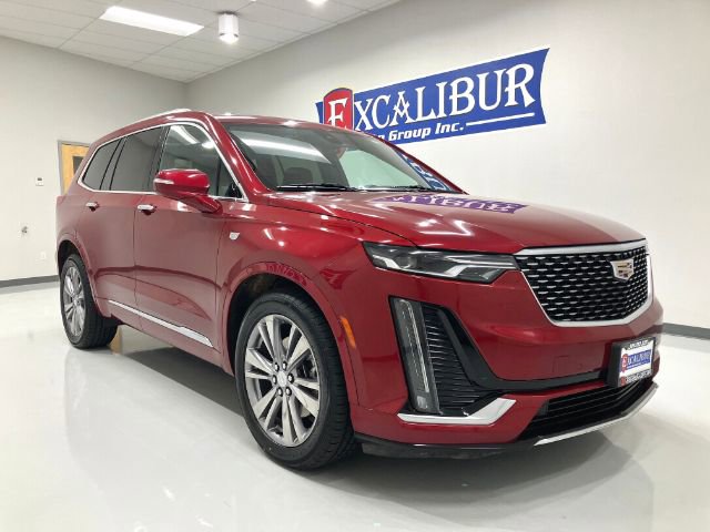 Used 2023 Cadillac XT6 Premium Luxury image 2