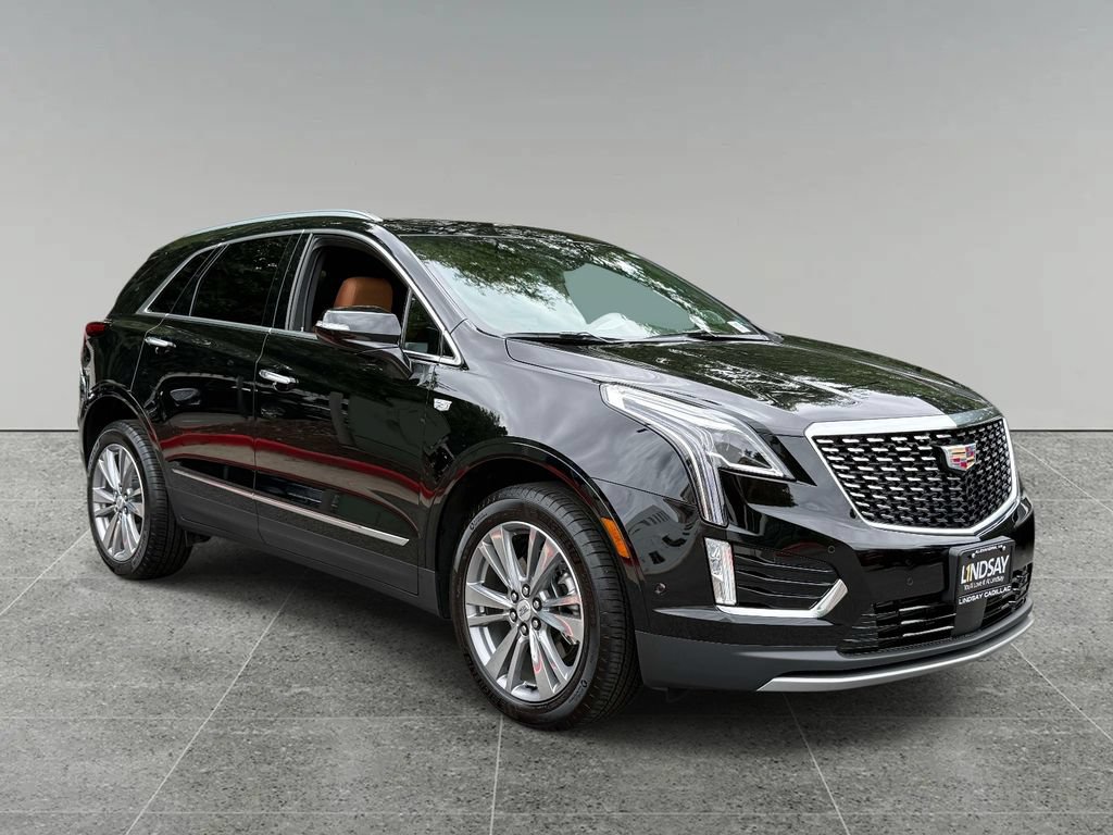 Used 2026 Cadillac XT5 Premium Luxury w/ Driver Assist Package AWD/4WD image 9
