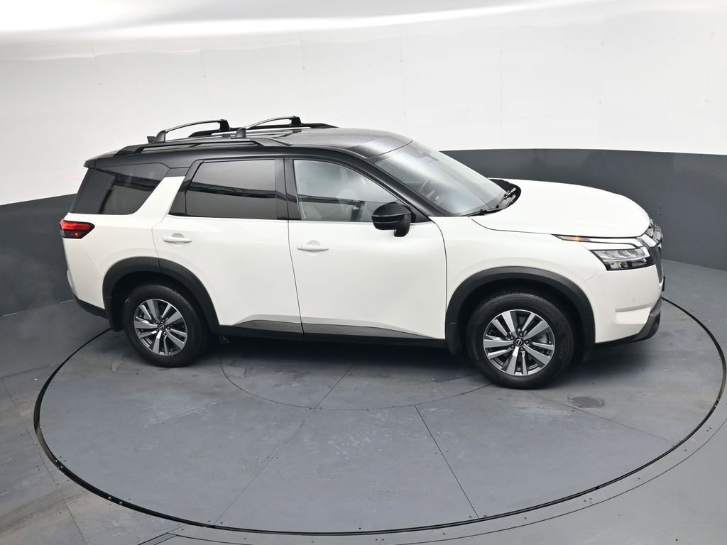 Used 2024 Nissan Pathfinder SL image 30