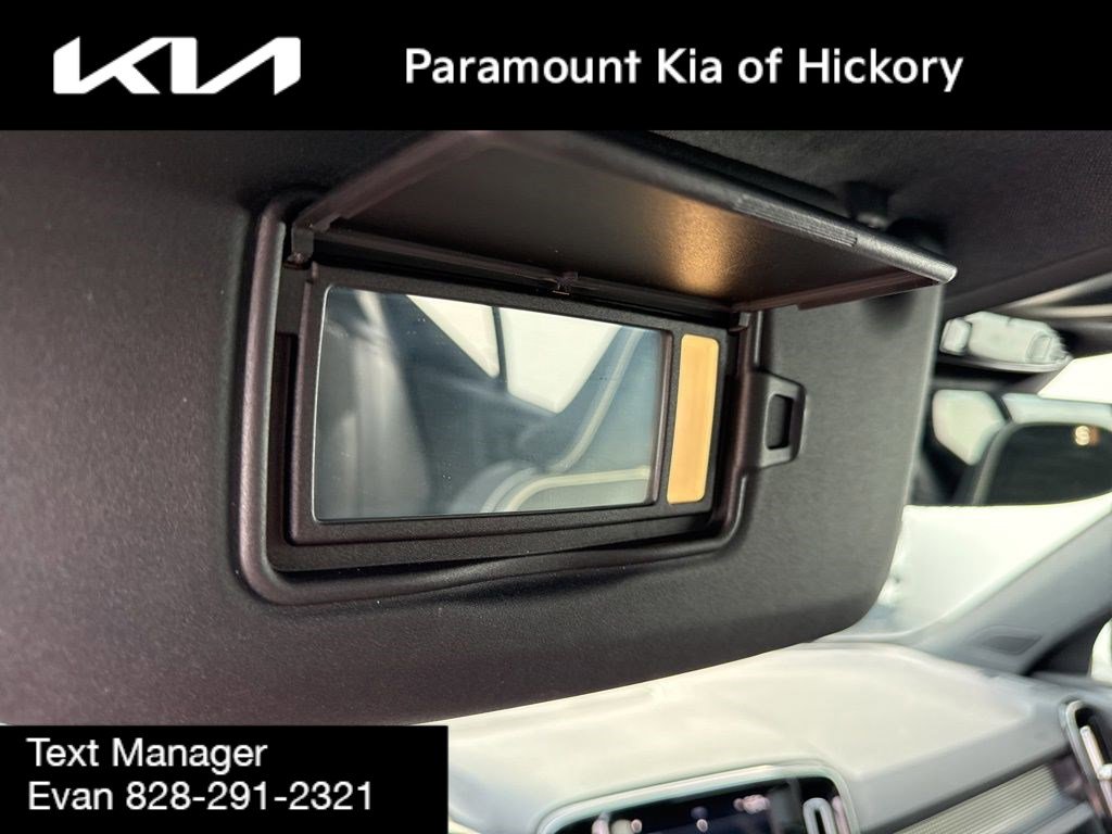 Used 2021 Volvo XC40 T5 R-Design w/ Advanced Package image 31