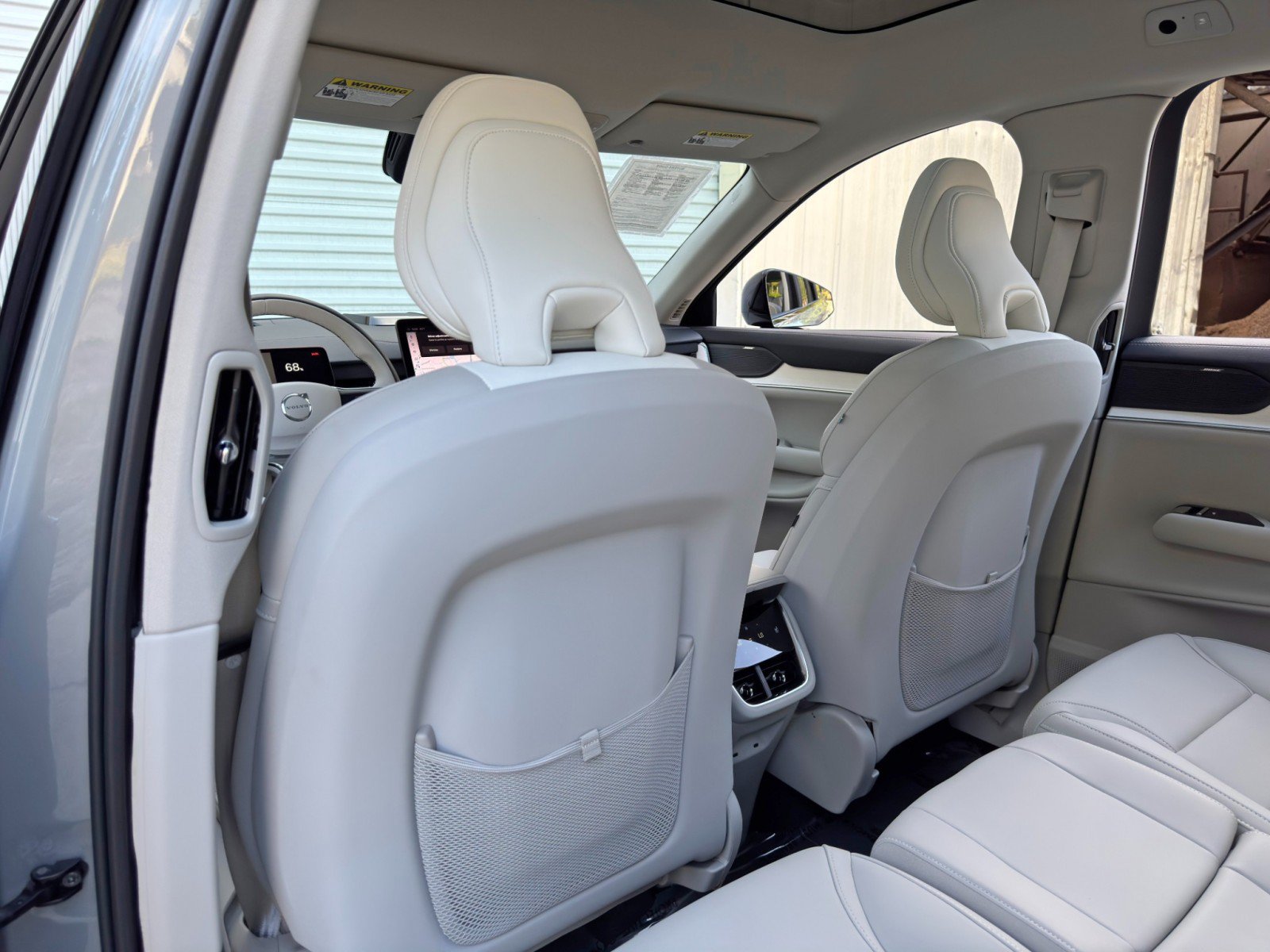 Used 2025 Volvo EX90 Ultra AWD/4WD image 29