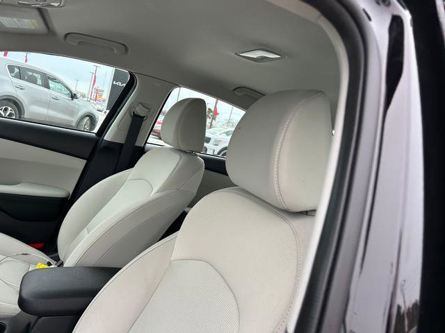Certified 2023 Kia Forte LXS image 12
