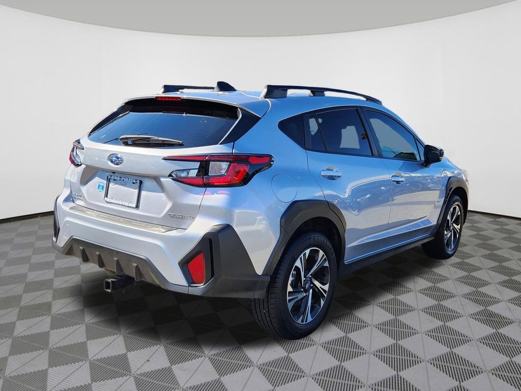 Used 2024 Subaru Crosstrek 2.0i Premium image 4