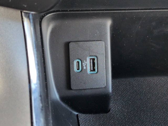 Used 2023 Ford F150 Lightning XLT AWD/4WD image 23