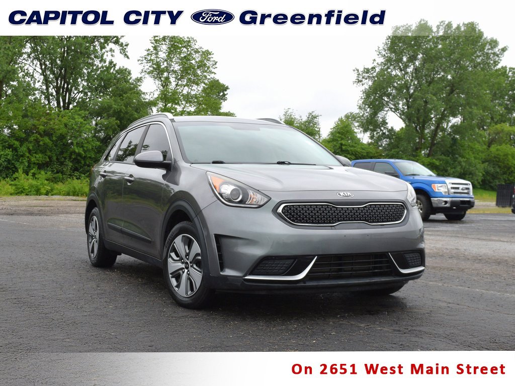 Used 2017 Kia Niro LX image 1