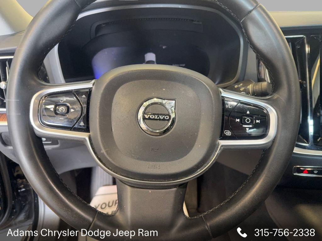 Used 2023 Volvo S60 T8 Plus image 14