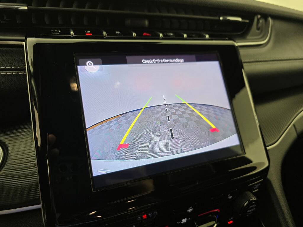 Used 2023 Jeep Grand Cherokee Altitude image 29