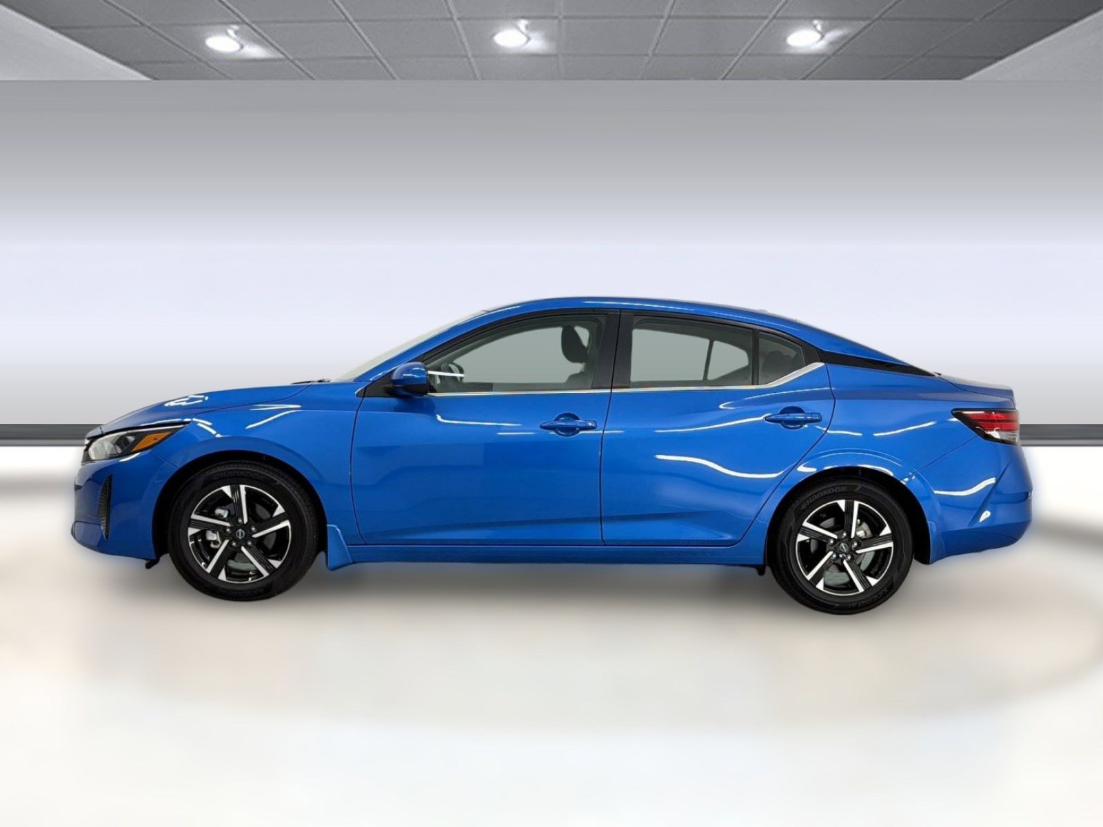Used 2025 Nissan Sentra SV w/ All-Weather Package FWD image 2