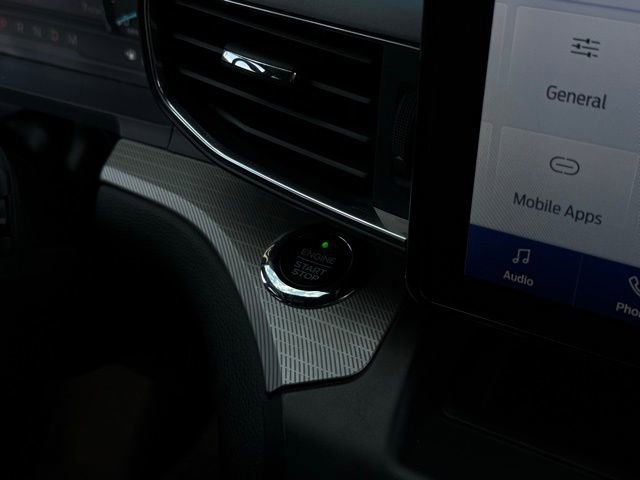 Used 2020 Ford Explorer XLT w/ Equipment Group 202A image 33