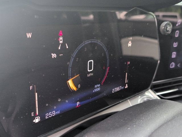 Used 2025 Chevrolet Trax LT w/ LT Convenience Package FWD image 16