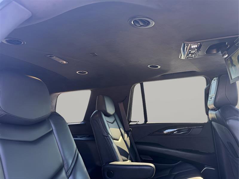 Used 2016 Cadillac Escalade Platinum image 40
