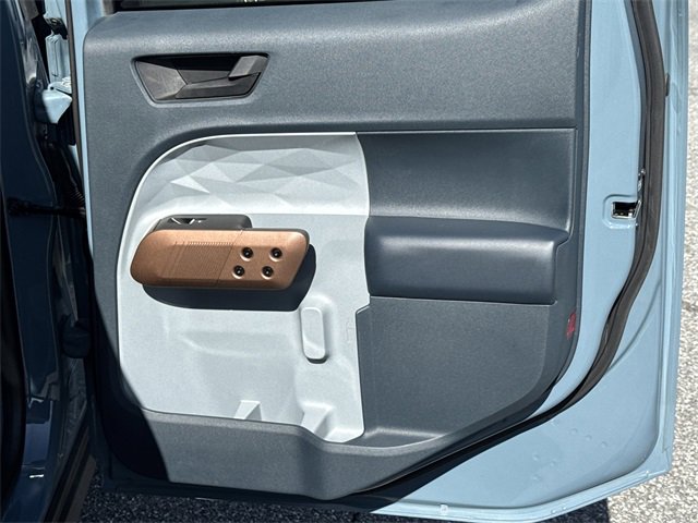 Used 2022 Ford Maverick Lariat w/ Lariat Luxury Package image 17