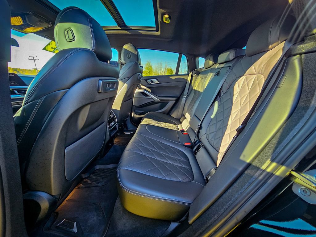 Used 2023 BMW X6 xDrive40i w/ Premium Package image 35