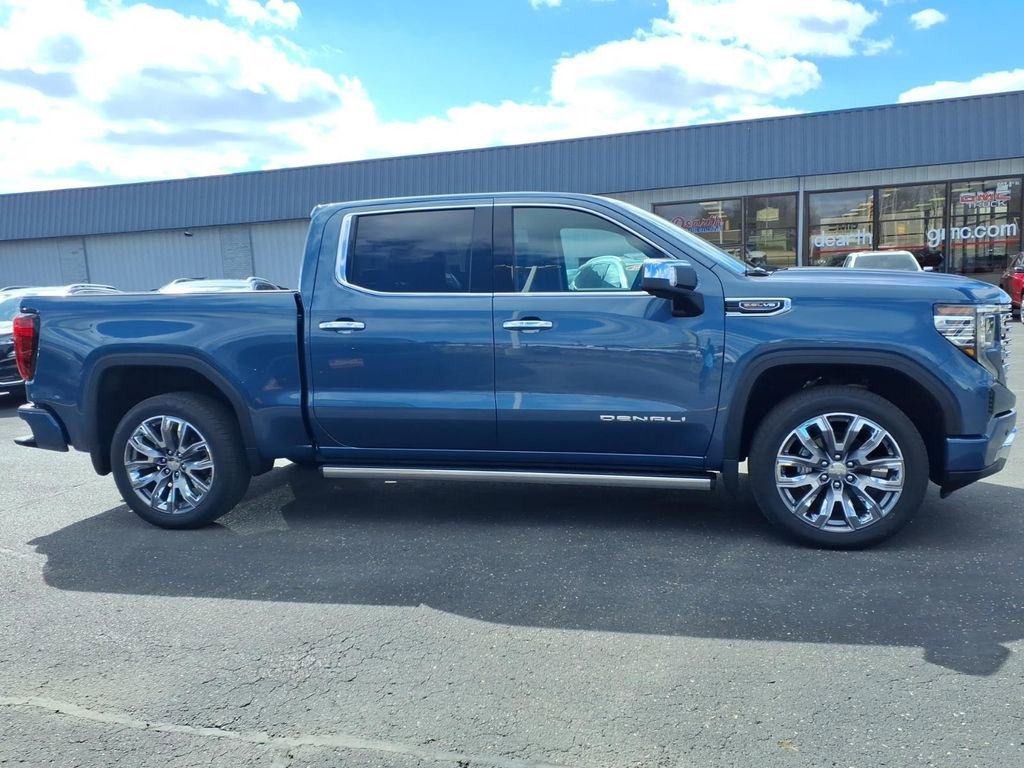 New 2026 GMC Sierra 1500 Denali image 2