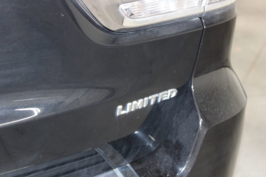 Used 2021 Jeep Grand Cherokee Limited w/ Luxury Group II image 18