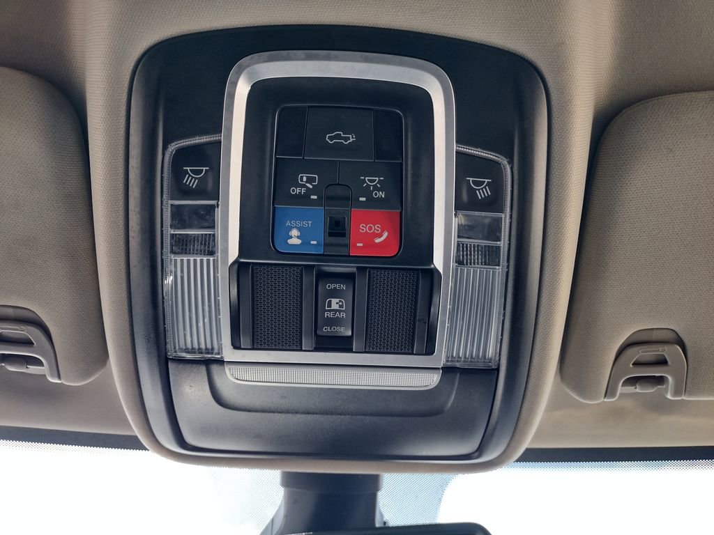 Used 2024 RAM 2500 Laramie AWD/4WD image 26