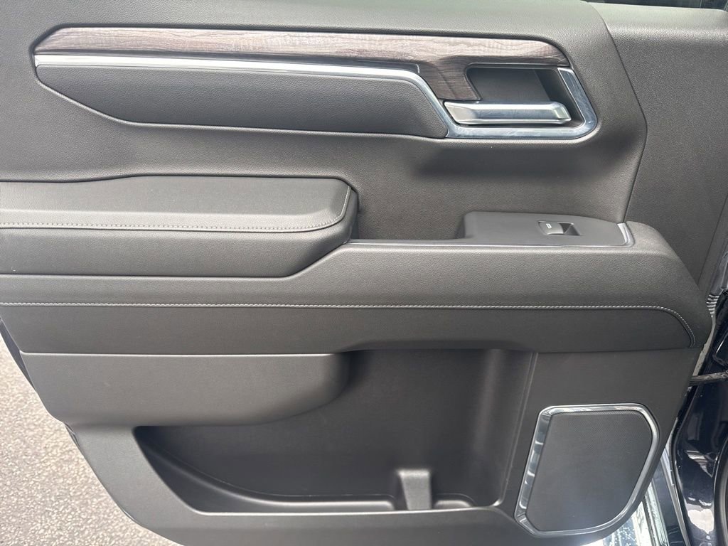 Used 2023 Chevrolet Silverado 1500 LTZ image 23