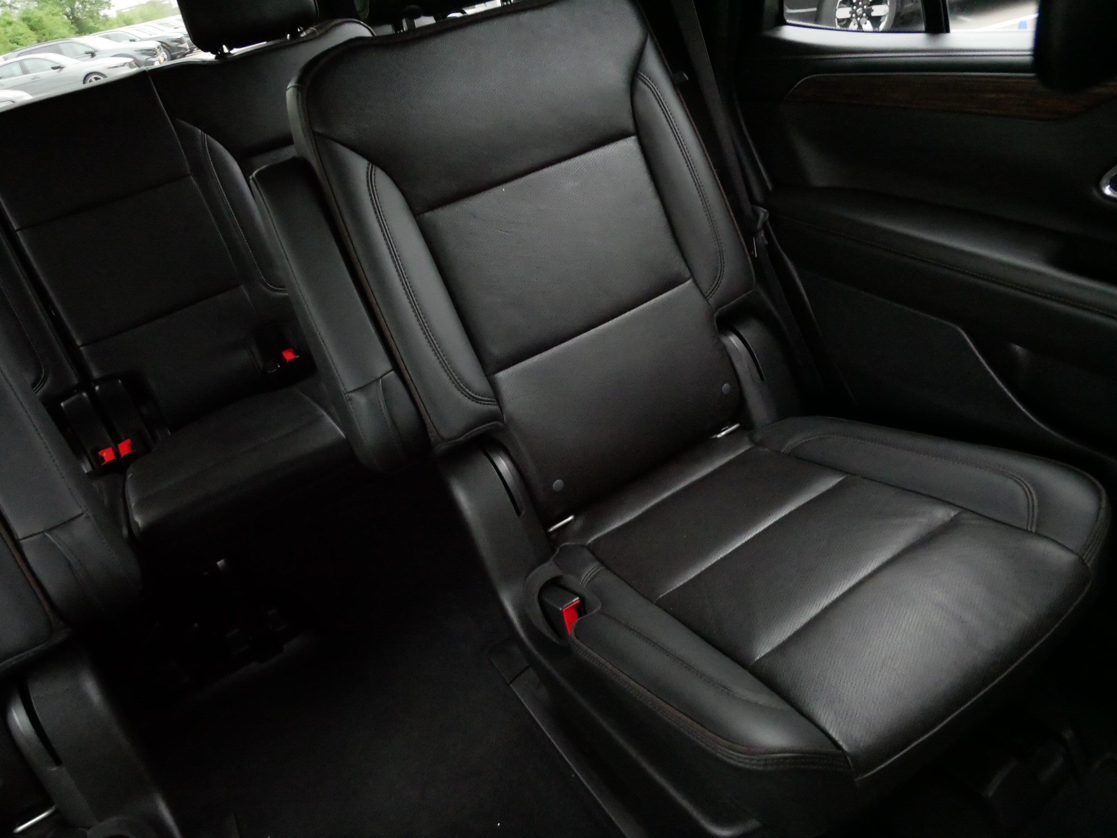 Used 2021 Chevrolet Tahoe High Country w/ Premium Package AWD/4WD image 14