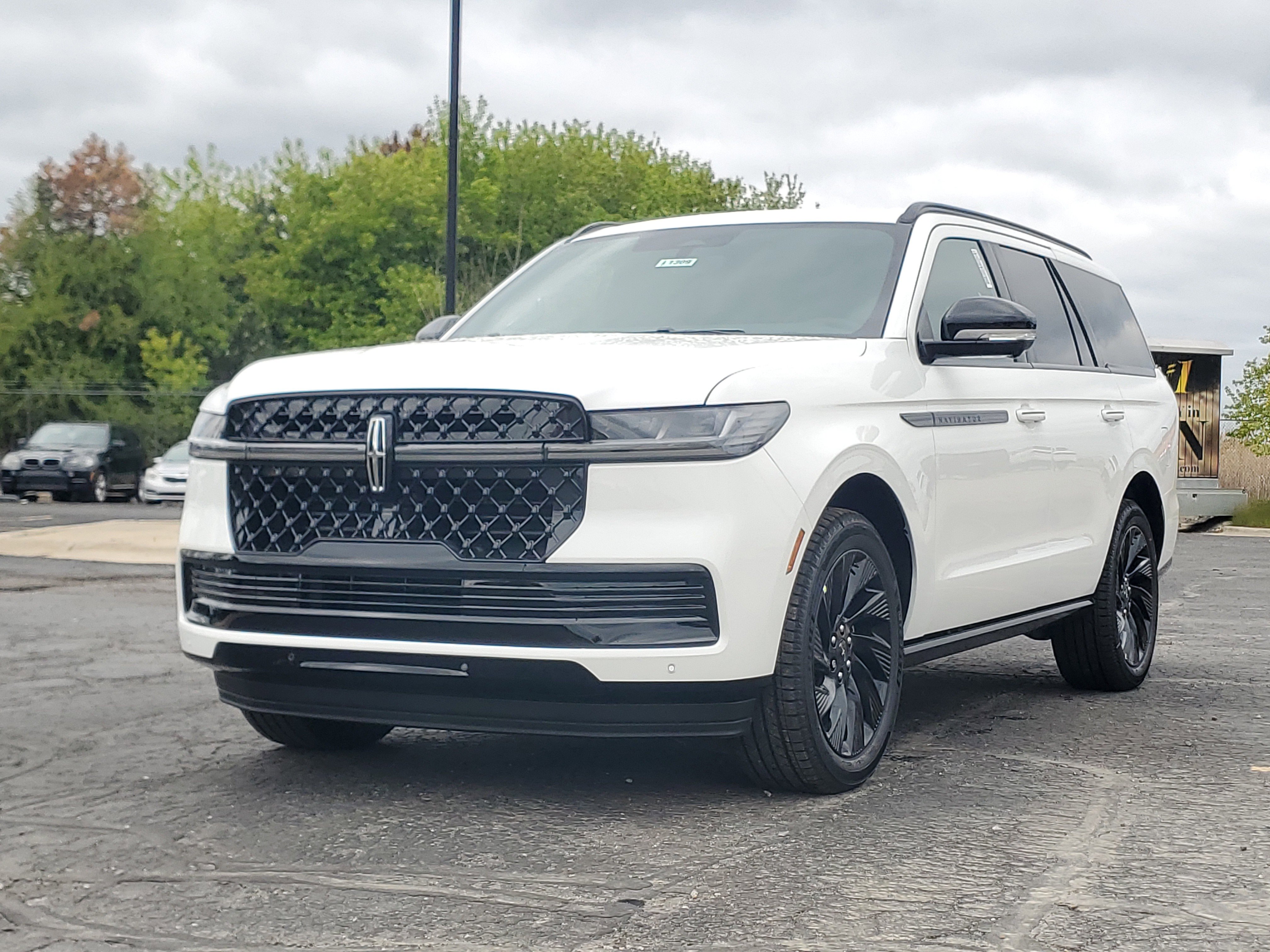 New 2026 Lincoln Navigator Reserve AWD/4WD video 2