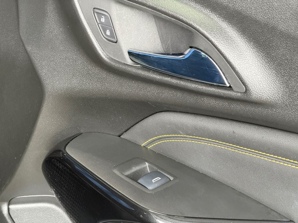 Used 2024 Chevrolet Trax LT w/ Sunroof Package FWD image 25