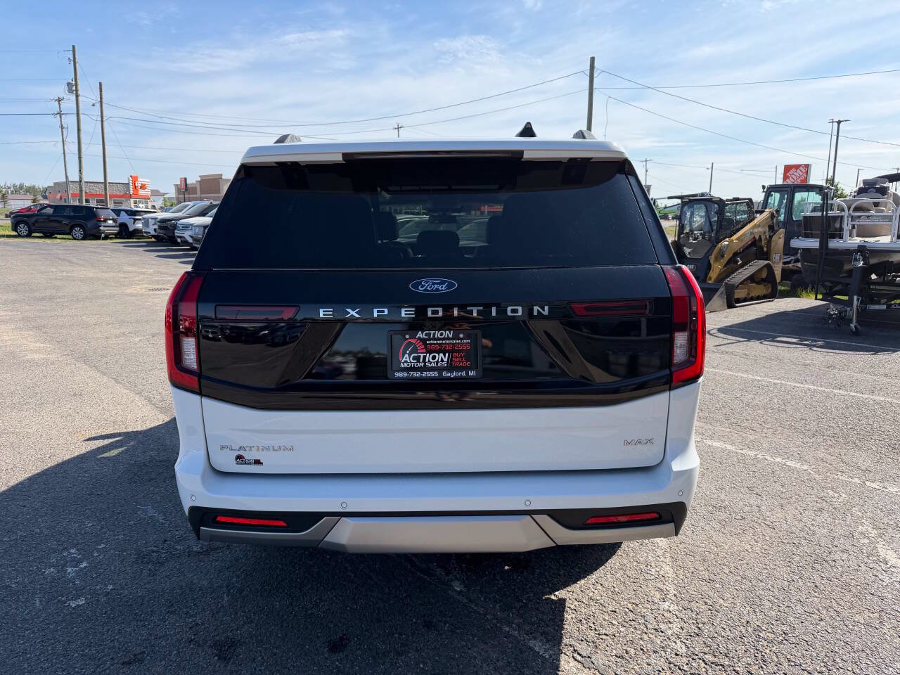 Used 2025 Ford Expedition Max Platinum AWD/4WD image 4