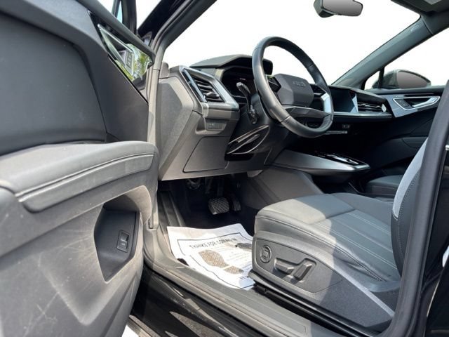 Used 2023 Audi Q4 e-tron Premium Plus AWD/4WD image 8