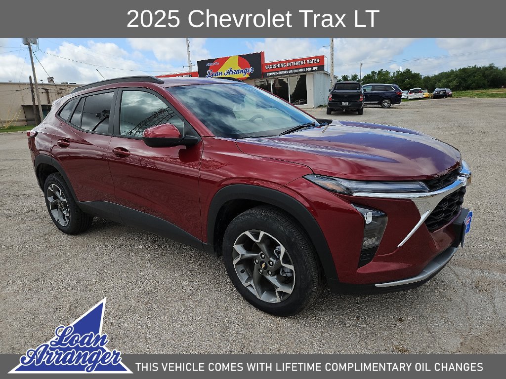 Used 2025 Chevrolet Trax LT