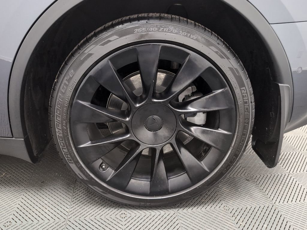 Used 2021 Tesla Model Y Long Range AWD/4WD image 35