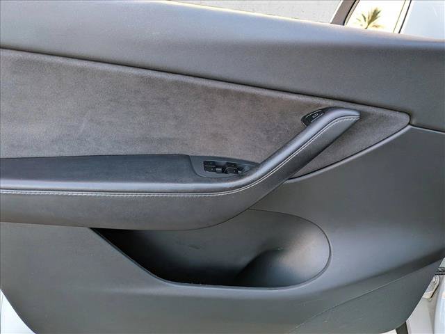 Used 2021 Tesla Model Y Performance AWD/4WD image 11