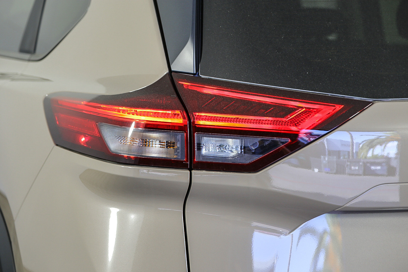 New 2025 Nissan Rogue SV AWD/4WD image 7