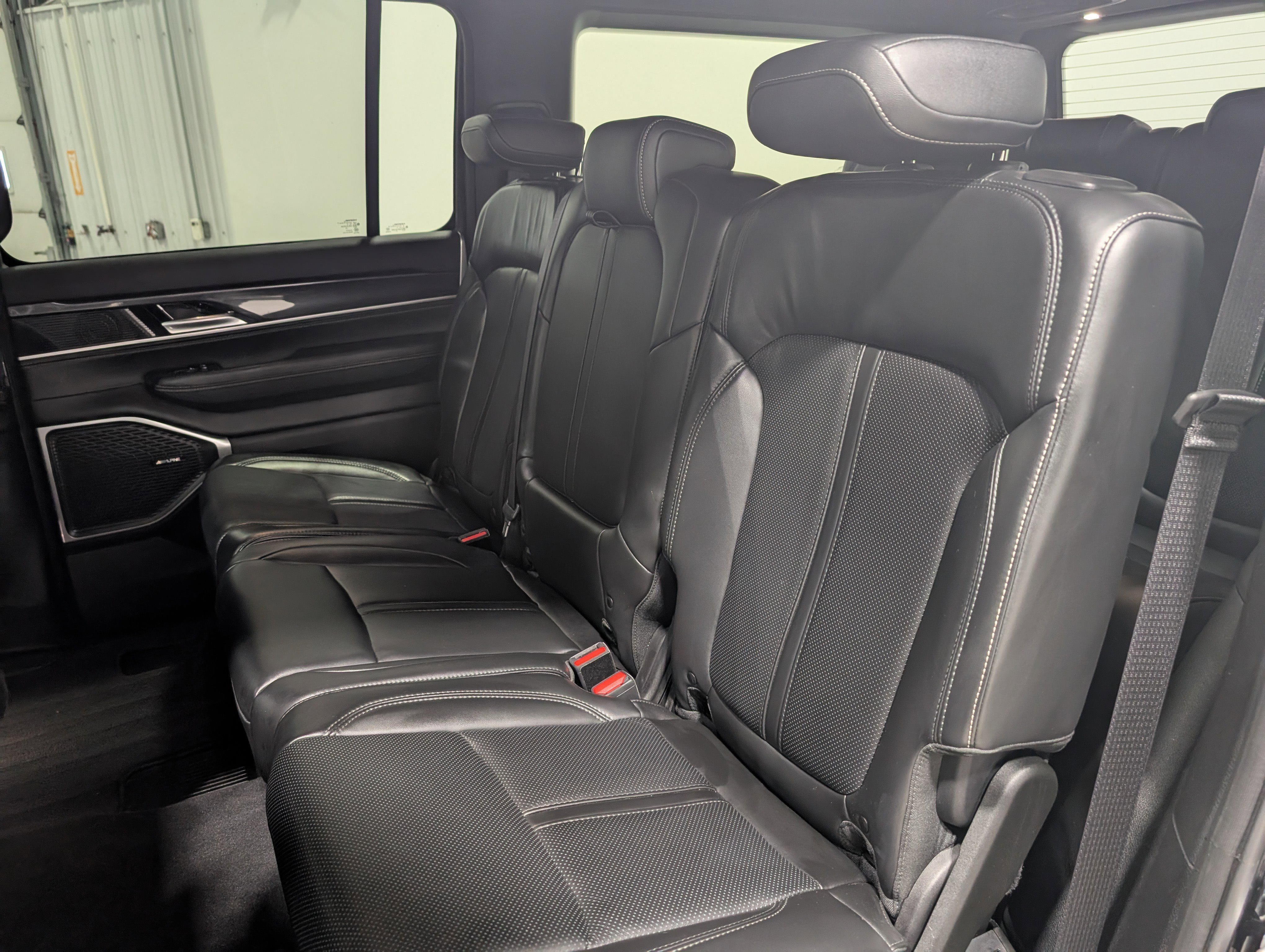 Used 2022 Jeep Wagoneer Series I image 18